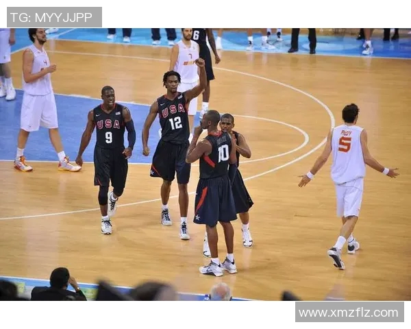 科比与韦德的巅峰对决：篮球传奇的激情碰撞与辉煌瞬间回顾