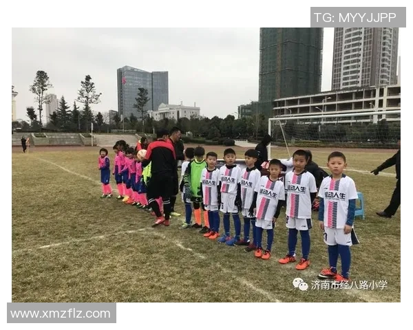 广州足球队的奋斗历程与荣耀追寻：一段不屈不挠的足球纪实之旅